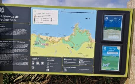 Map showing paths and trails at Bedruthan Steps